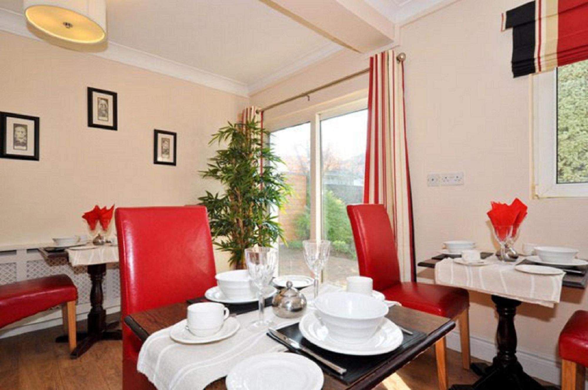 Lynfield Guest House Γκάλγουεϊ Εξωτερικό φωτογραφία